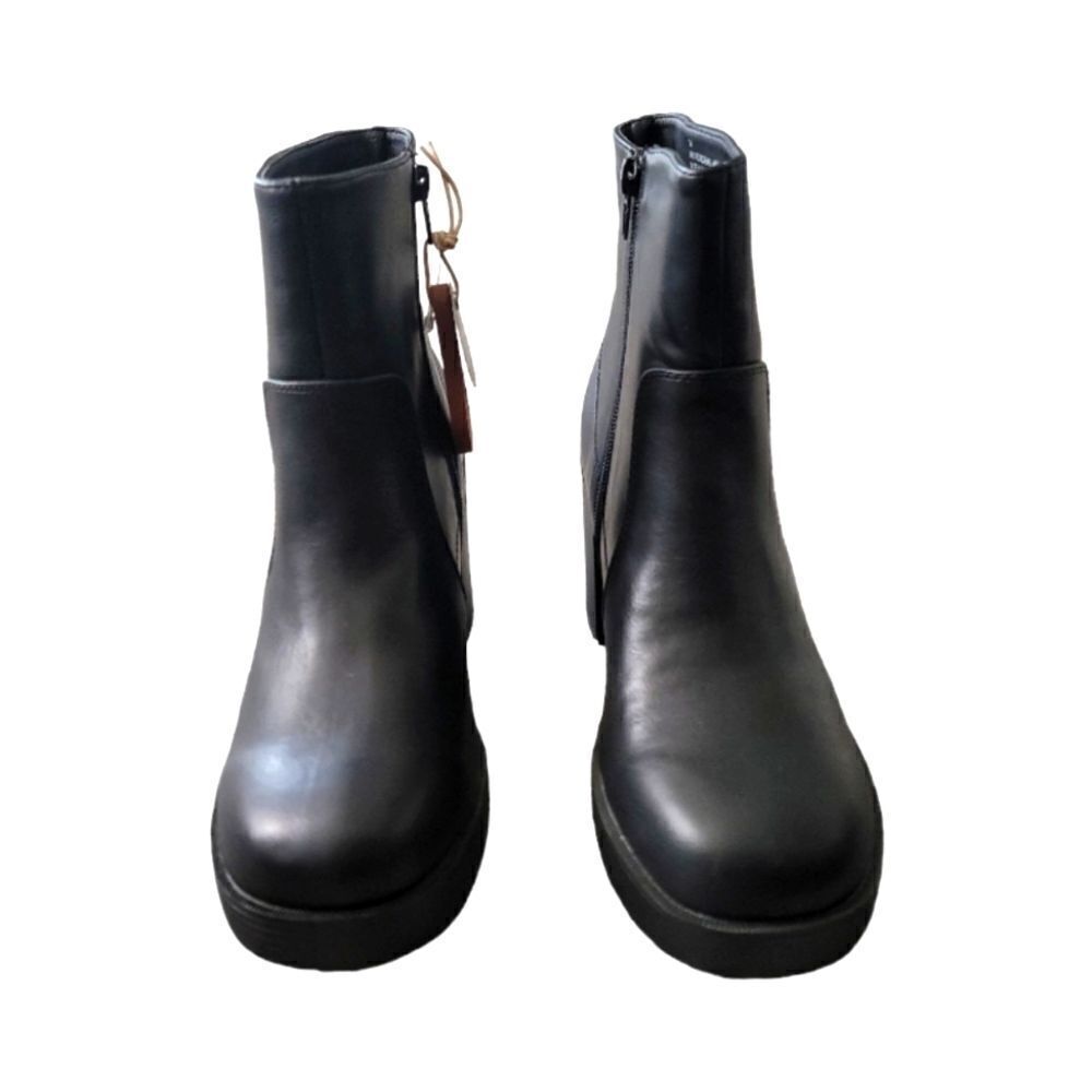MIA Black Faux Leather Ankle Platform Boots Size 9M NWT